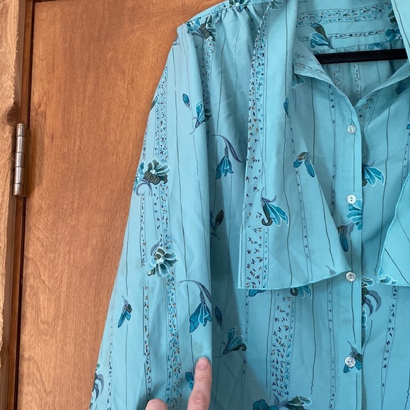 Vintage Neck Bow Blouse - Picture 7 of 10